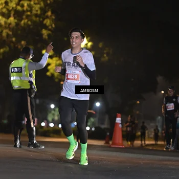 Runner Photo 4342495