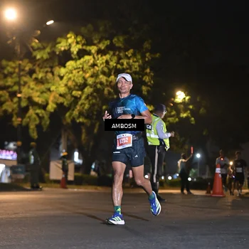 Runner Photo 4342506