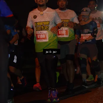Runner Photo 4344997