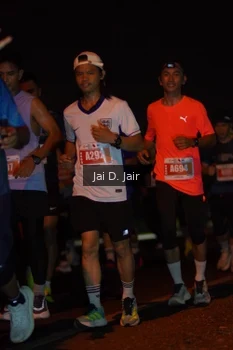 Runner Photo 4346530