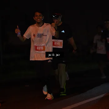 Runner Photo 4346780