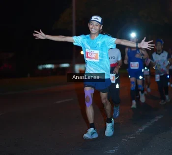 Runner Photo 4346873