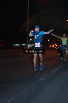 Runner Photo 4346874