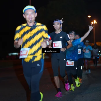 Runner Photo 4346901