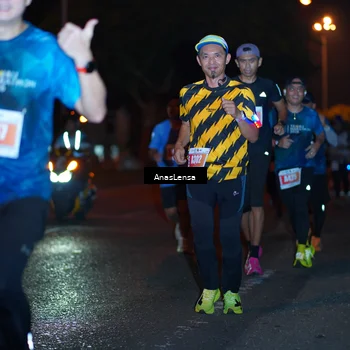 Runner Photo 4346911