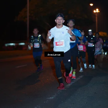 Runner Photo 4346980