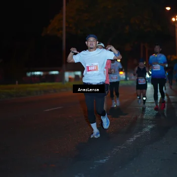Runner Photo 4347041