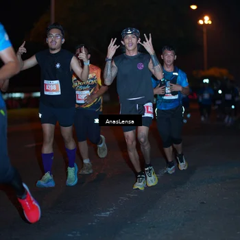 Runner Photo 4347074