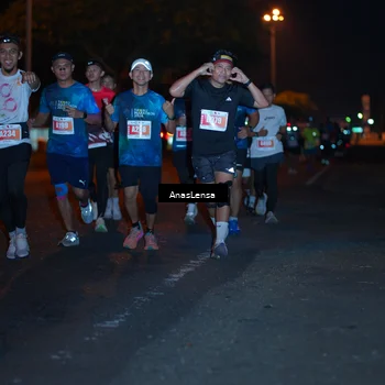 Runner Photo 4347095