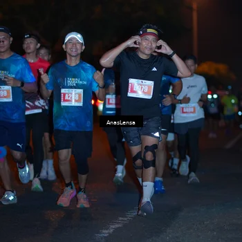 Runner Photo 4347098