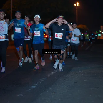 Runner Photo 4347101