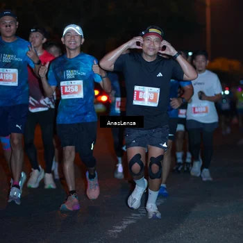 Runner Photo 4347103