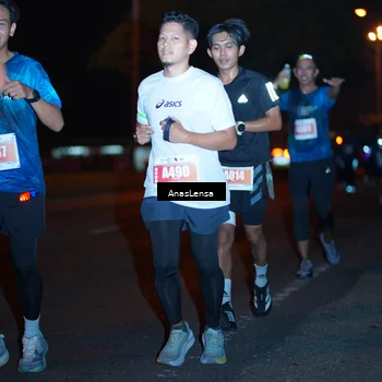 Runner Photo 4347107