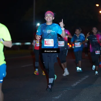 Runner Photo 4347140