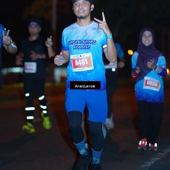 Runner Photo 4347199