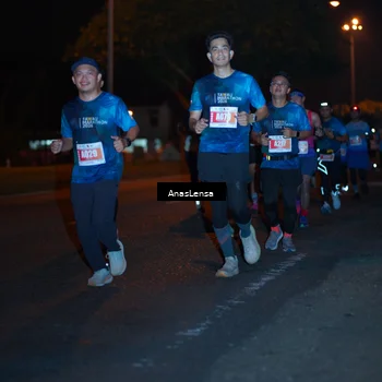 Runner Photo 4347206