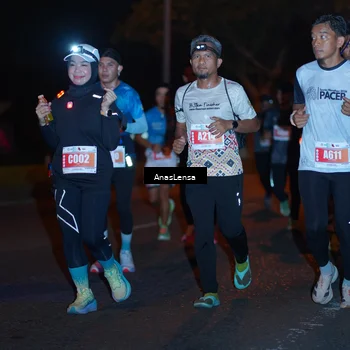 Runner Photo 4347275