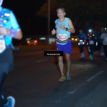 Runner Photo 4347293