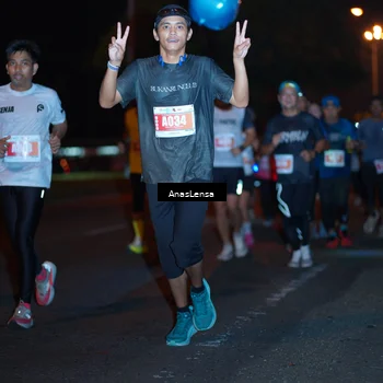 Runner Photo 4347330
