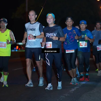 Runner Photo 4347359