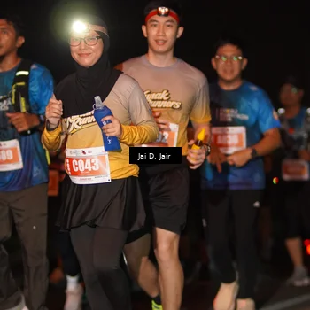 Runner Photo 4347360