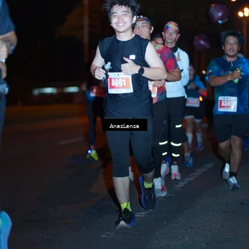 Runner Photo 4347416