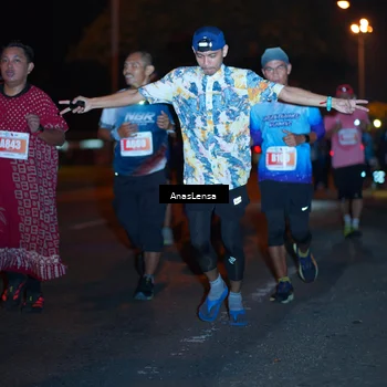 Runner Photo 4347451