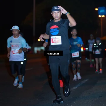 Runner Photo 4347547
