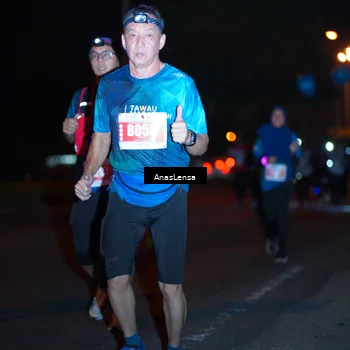 Runner Photo 4347759