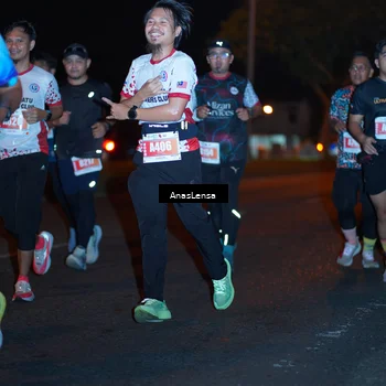 Runner Photo 4347913