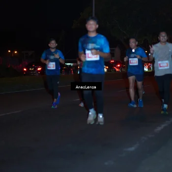 Runner Photo 4347969