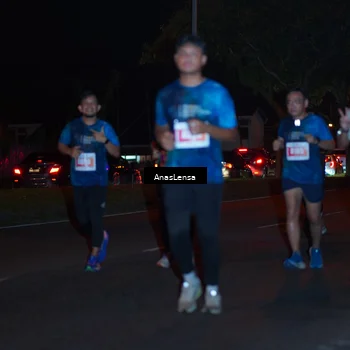 Runner Photo 4347971