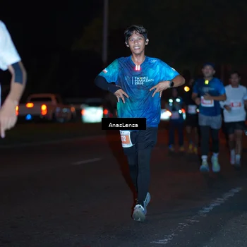 Runner Photo 4348066