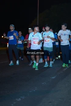 Runner Photo 4348411