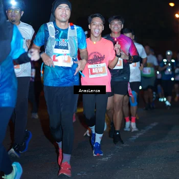 Runner Photo 4348437