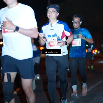 Runner Photo 4348470