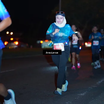 Runner Photo 4348473