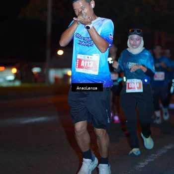 Runner Photo 4348499