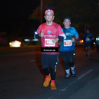 Runner Photo 4348535