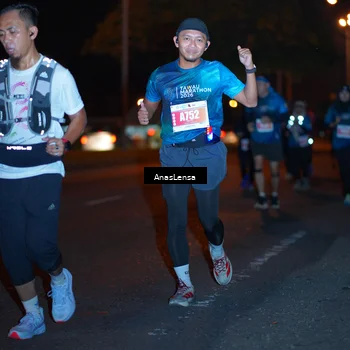 Runner Photo 4348543