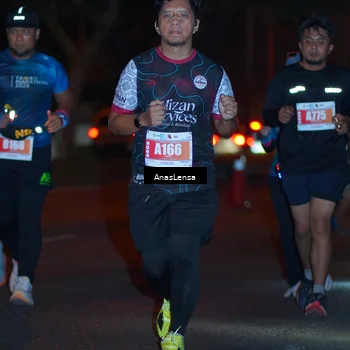 Runner Photo 4348613