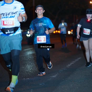 Runner Photo 4348662