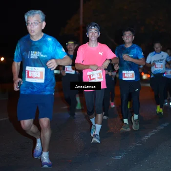 Runner Photo 4348680