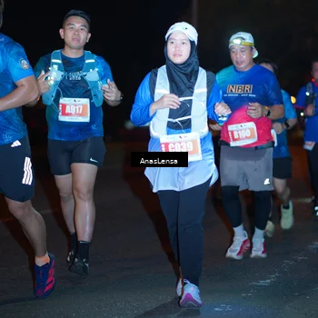 Runner Photo 4348706