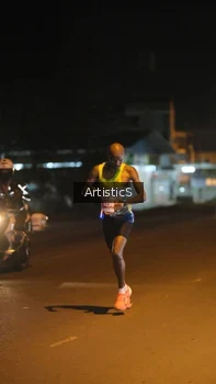 Runner Photo 4348769
