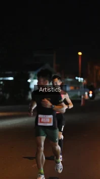 Runner Photo 4348816