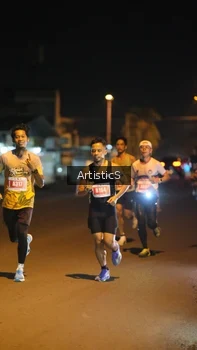 Runner Photo 4348874
