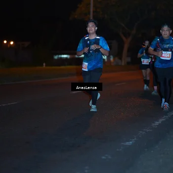 Runner Photo 4349009
