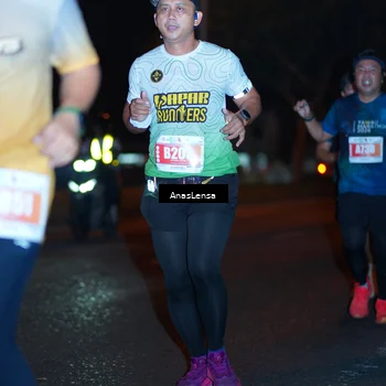 Runner Photo 4349060