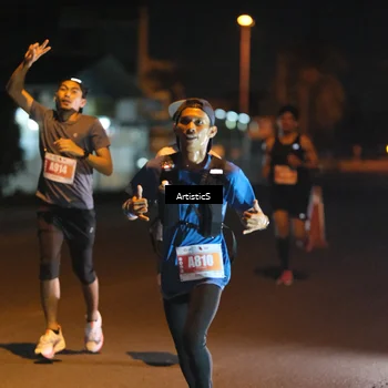 Runner Photo 4349071